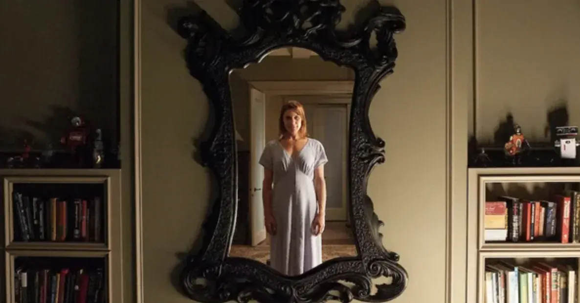 The Oculus Mirror